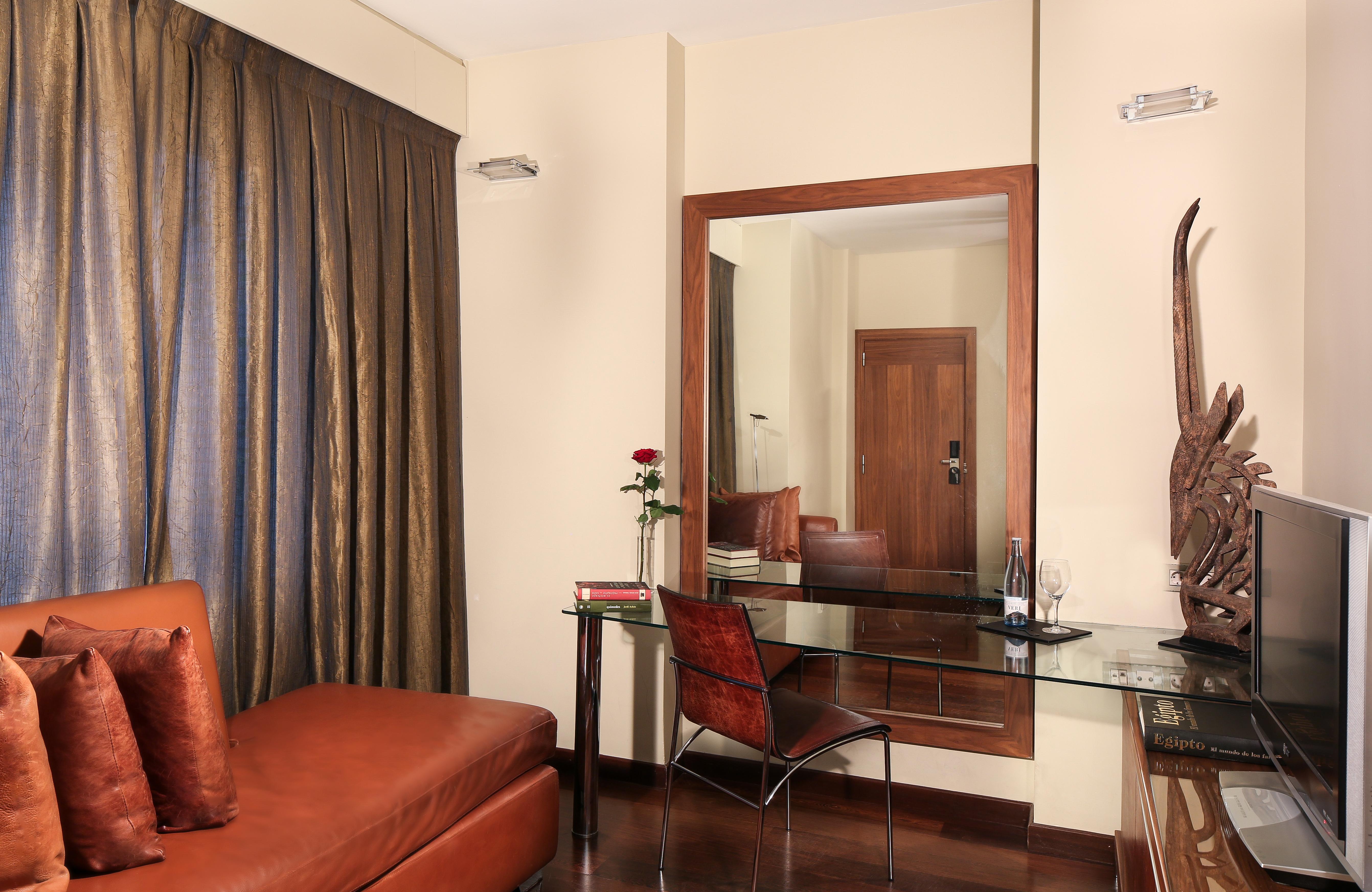 Hotel Gran Derby Suites, A Small Luxury Hotel Of The World Barcelona Kültér fotó